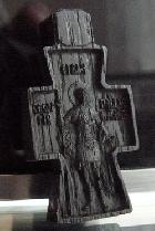 Крестик из мореного дуба Распятие с обратной стороны Георгий